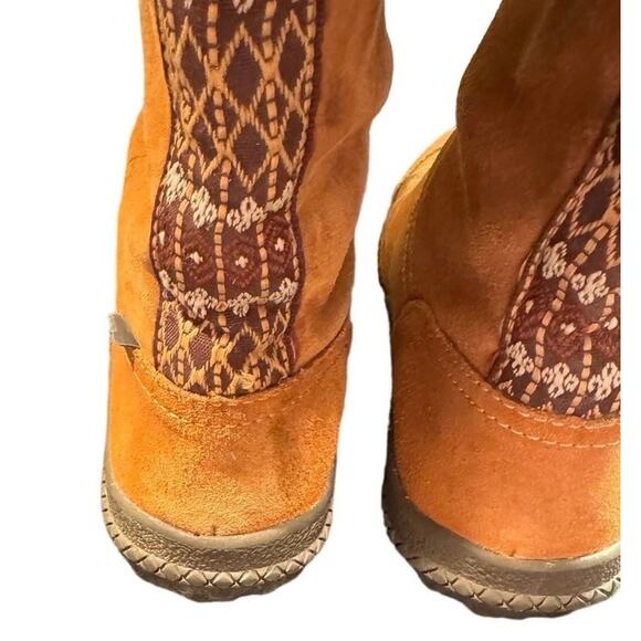 CUSHE Suede Cabin Fever Fair isle faux Fur Lined tall Brown Boots Womens 7 EUC - Picture 10 of 10